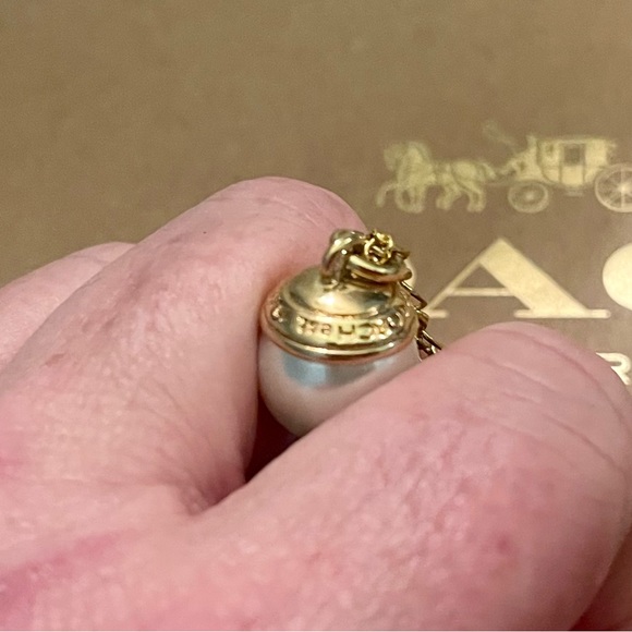 RARE Small Coach Large White Faux Pearl Pendant 18k/925 Sterling Silver Necklace - Picture 5 of 7